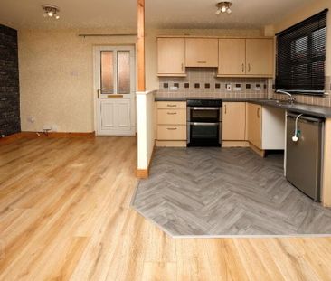 34 Whitethorn Avenue, Newtownards, BT23 8WT - Photo 4
