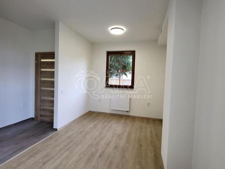 Pronájem bytu 1+kk 30 m2 - Photo 4