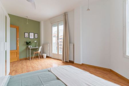 Spectacular double room in Cuatro Caminos - Photo 4