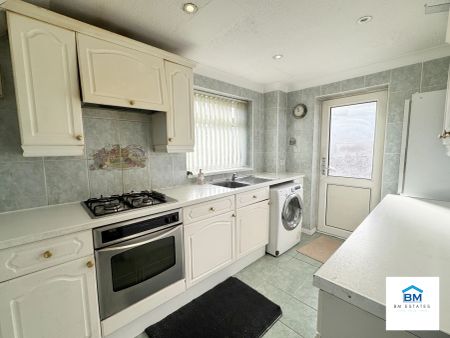 3 Bedroom Semi Detached - Photo 5