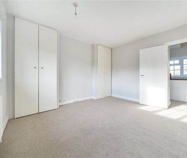 Semi detached 3 bed cottage in a rural setting, with garden and par... - Photo 3