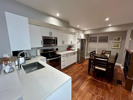 For Lease - 435 English Rose Lane Unit# 27, Oakville, Ontario - Photo 4