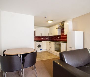 Apt 1, 21 Hyde Terrace - Photo 5