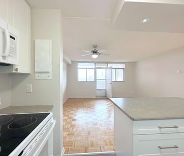 For Lease - 30 Denton Avenue Unit# 702, Toronto, Ontario - Photo 6