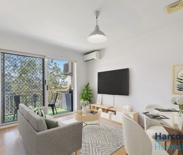 Unique Top-Floor Double-Storey Unit in Prime Woolloongabba Location - Photo 3