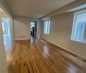 404 BLACKCHERRY CRESCENT - Photo 1