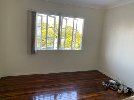 Highgate Hill - Photo 5