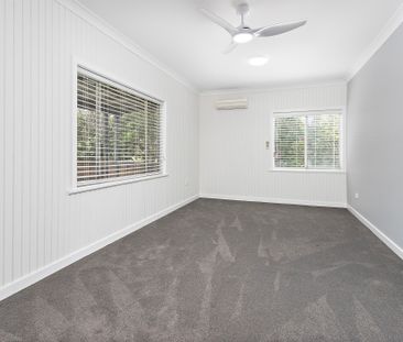 Charming Coastal Retreat in Kiama - Photo 4