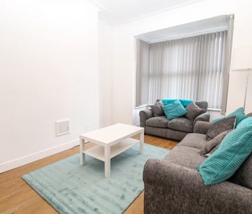 Wetherby Grove, Burley, Leeds - Photo 1