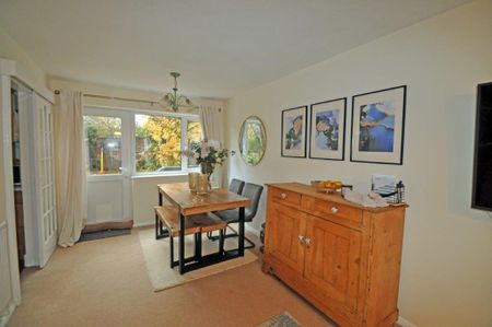 3 bedroom terraced house to rent - Photo 3
