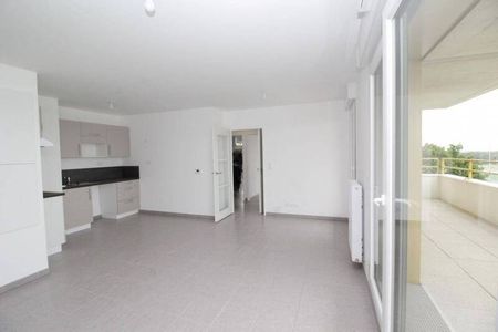 Appartement 3 pièces - - Photo 2