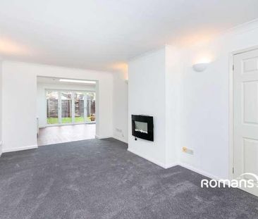 Lawford Crescent, Yateley, Hampshire, GU46 - Photo 1