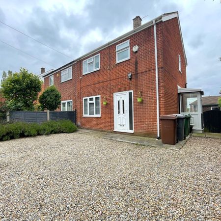 2 bedroom semi-detached house to rent - Photo 4