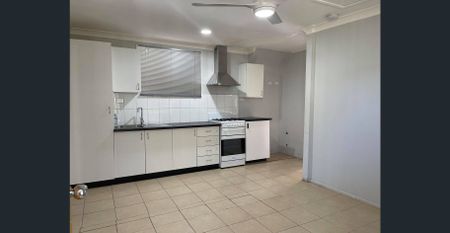 2 Bedroom Granny flat for sale in Minto ! - Photo 5