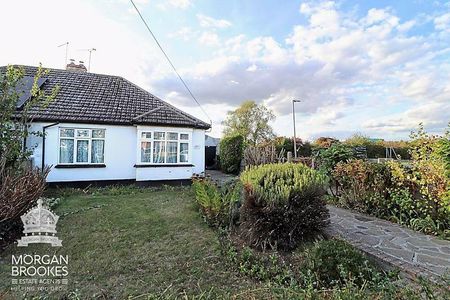 2 bedroom semi-detached bungalow to rent - Photo 5