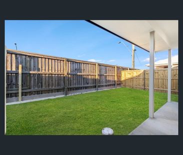 33 A Paddington Street, Bellmere, Qld 4510 - Photo 4