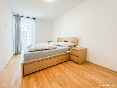 LICHTDURCHFLUTETE 2-ZIMMER-WOHNUNG - INNENHOFLAGE - DURCHDACHTER GRUNDRISS - OPTIMALE VERKEHRSANBINDUNG - Foto 4