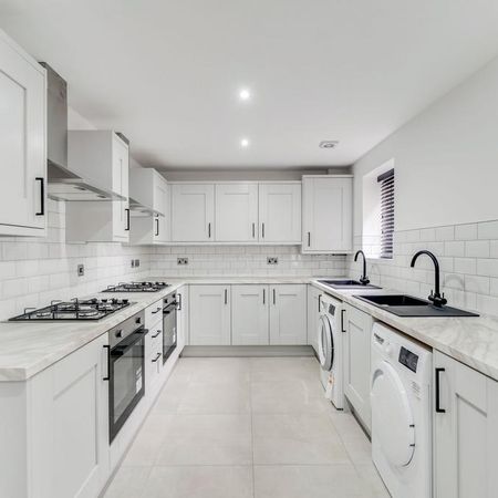 6 bedroom house to rent - Photo 4