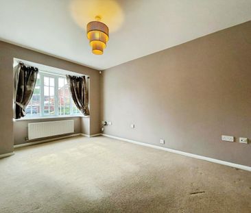 4 bedroom detached house to rent - Photo 2