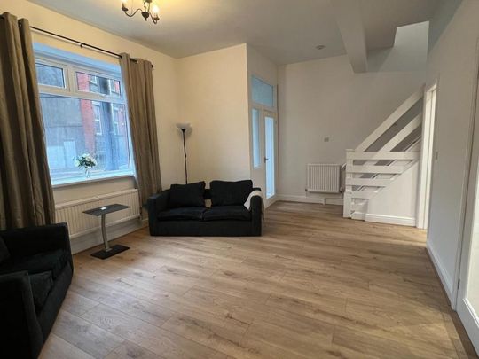 2 bedroom terraced house to rent - Photo 1