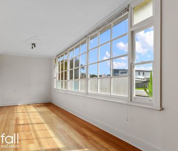 Beachside Living, Lovely Home - Photo 2