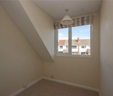 3 bedroom semi-detached house to rent - Photo 5