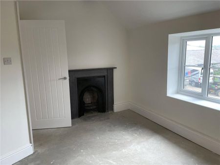 3 bedroom semi-detached house to rent - Photo 4