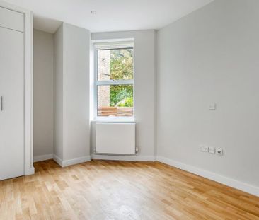 1 bedroom ground floor flat to rent - Photo 4