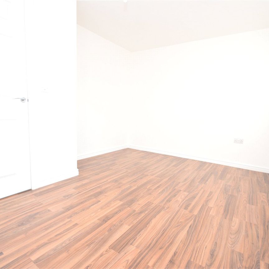 55, Whinmoor Way, Leeds, West Yorkshire, LS14 5LU - Photo 1