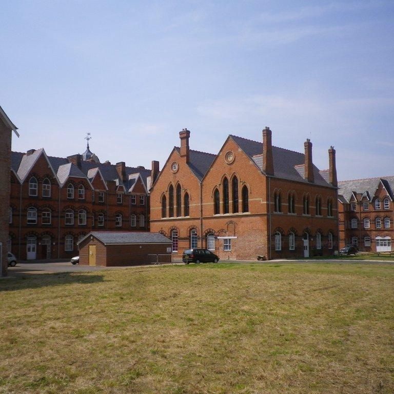 Grosvenor Gate, LEICESTER - Photo 1