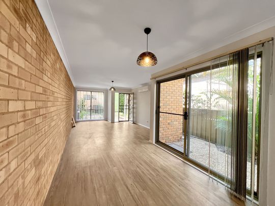 Charming 2 Bedroom Villa in Quiet New Lambton Location - Photo 1