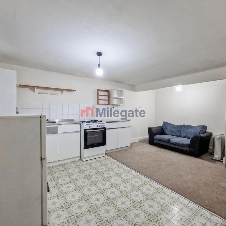 1 bedroom flat to rent - Photo 1