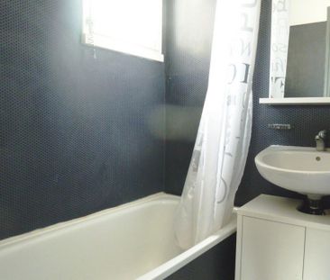 Studio meublé 18m² Hauts de Nîmes 375€ H.C - Photo 6