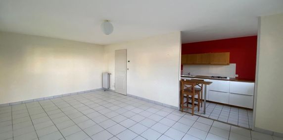 Location Appartement 3 pièces 66m² CHATEAUBRIANT 44110 - Photo 2