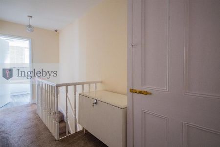 3 bedroom terraced house to rent - Photo 5