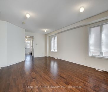 Detached Home For Lease | X8144648 - Photo 5