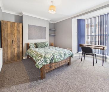 3 bedroom terraced house to rent - Photo 4