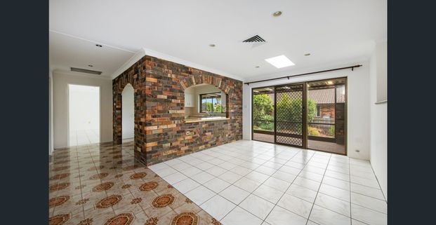 Spacious Family Living - Photo 1