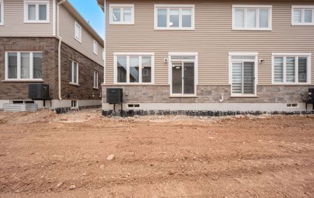 For Lease - 117 Molozzi Street, Erin, Ontario - Photo 4