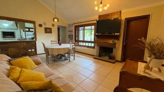 Casa com 4 quartos e 160m² para alugar em Panoramico, Garopaba. - Photo 1