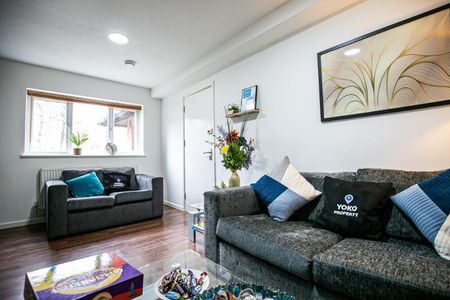 6 bedroom house to rent - Photo 2