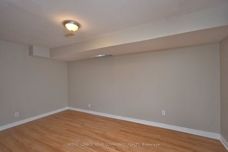 Detached Home For Lease | W8052548 - Photo 3