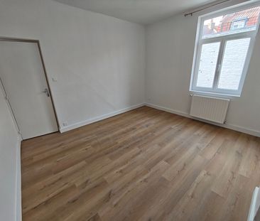 Location Maison 4 pièces 80m² LILLE 59000 - Photo 6
