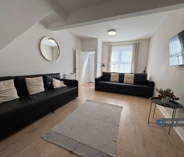2 bedroom terraced house to rent - Photo 2