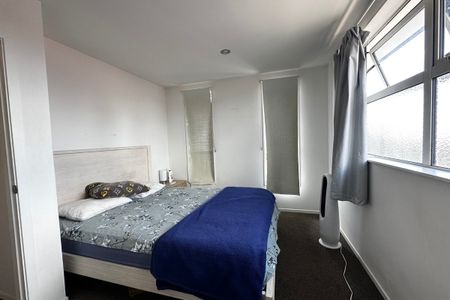 Convenient & Low-Maintenance Townhouse in Prime Central Location - Photo 5