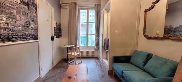 BEAU STUDIO 14 M2 PARIS 18EME - Photo 1