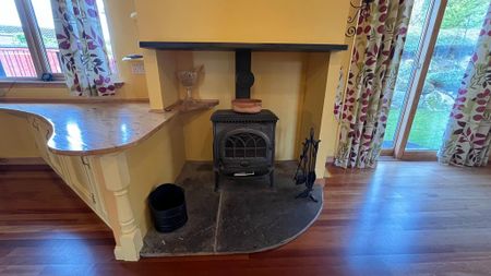 4 bedroom detached house to rent - Photo 2