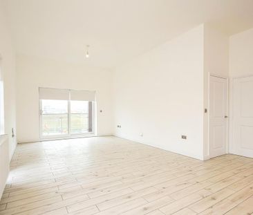 2 bedroom penthouse to rent - Photo 1