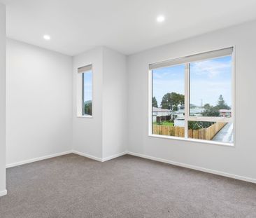 Two bedroom townhouse! - Photo 6