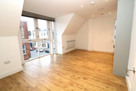 1 bedroom apartment to rent - Photo 2